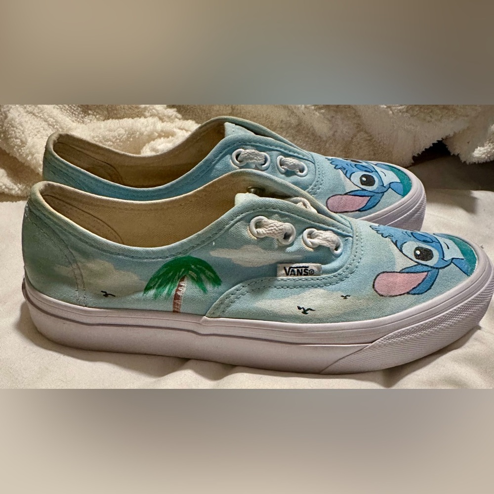 HAND PAINTED VANS FEATURING DISNEYS STITCH Sz7.5 OHANA BLUE HAWAIIAN BREEZES - Picture 3 of 9
